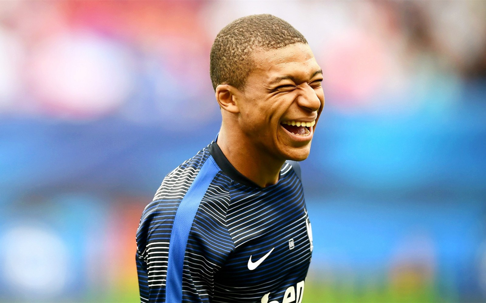  詹姆斯新秀集锦 KaiYun体育注册登录