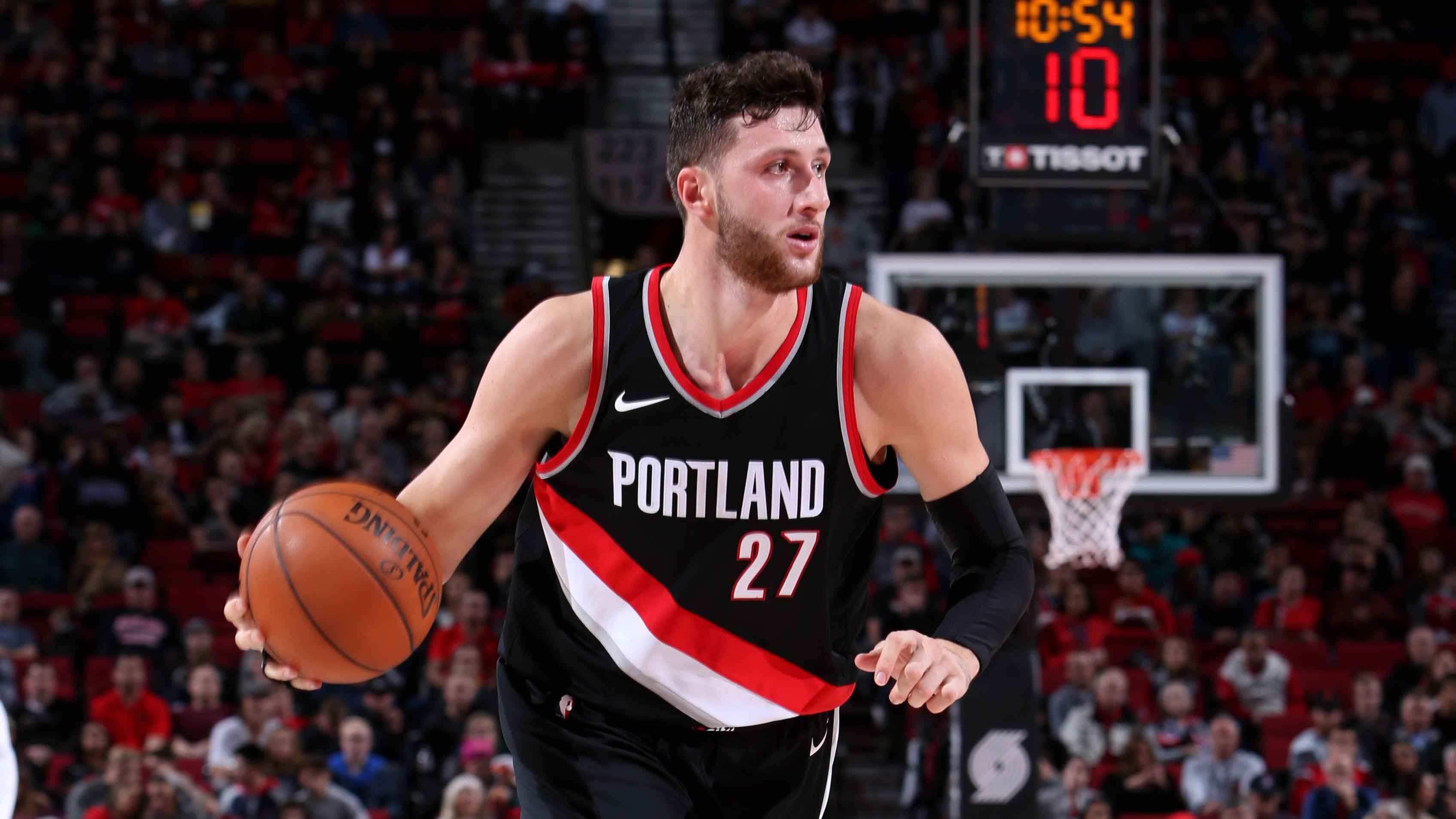 包含Rookie迎来五赛季高光表现，勇士球迷沸腾！的词条