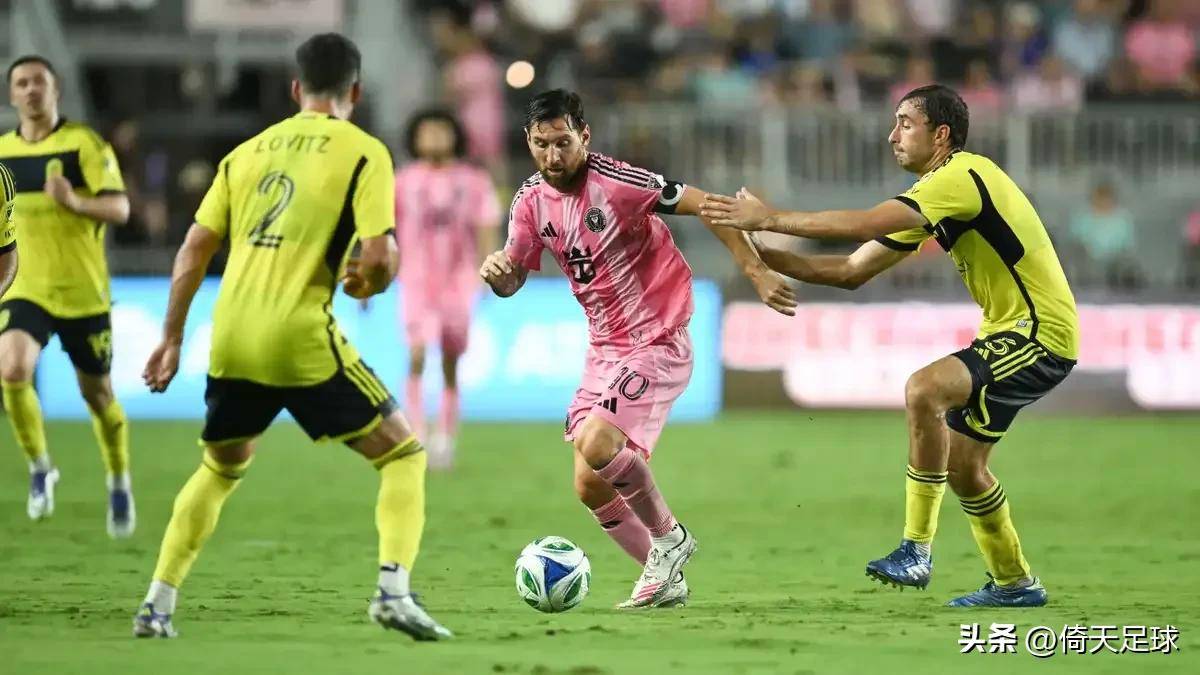 包含西甲赛后再迎强敌，瓦伦西亚主帅复盘，主帅态度——更衣室稳定，高层口径保持一致的词条